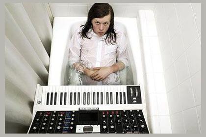 Play Radio Play